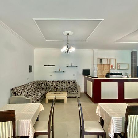 Hotel Adriatik Shëngjin Buitenkant foto