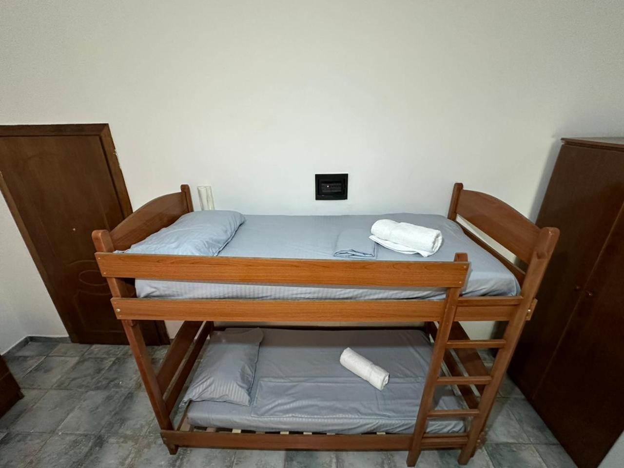 Hotel Adriatik Shëngjin Buitenkant foto